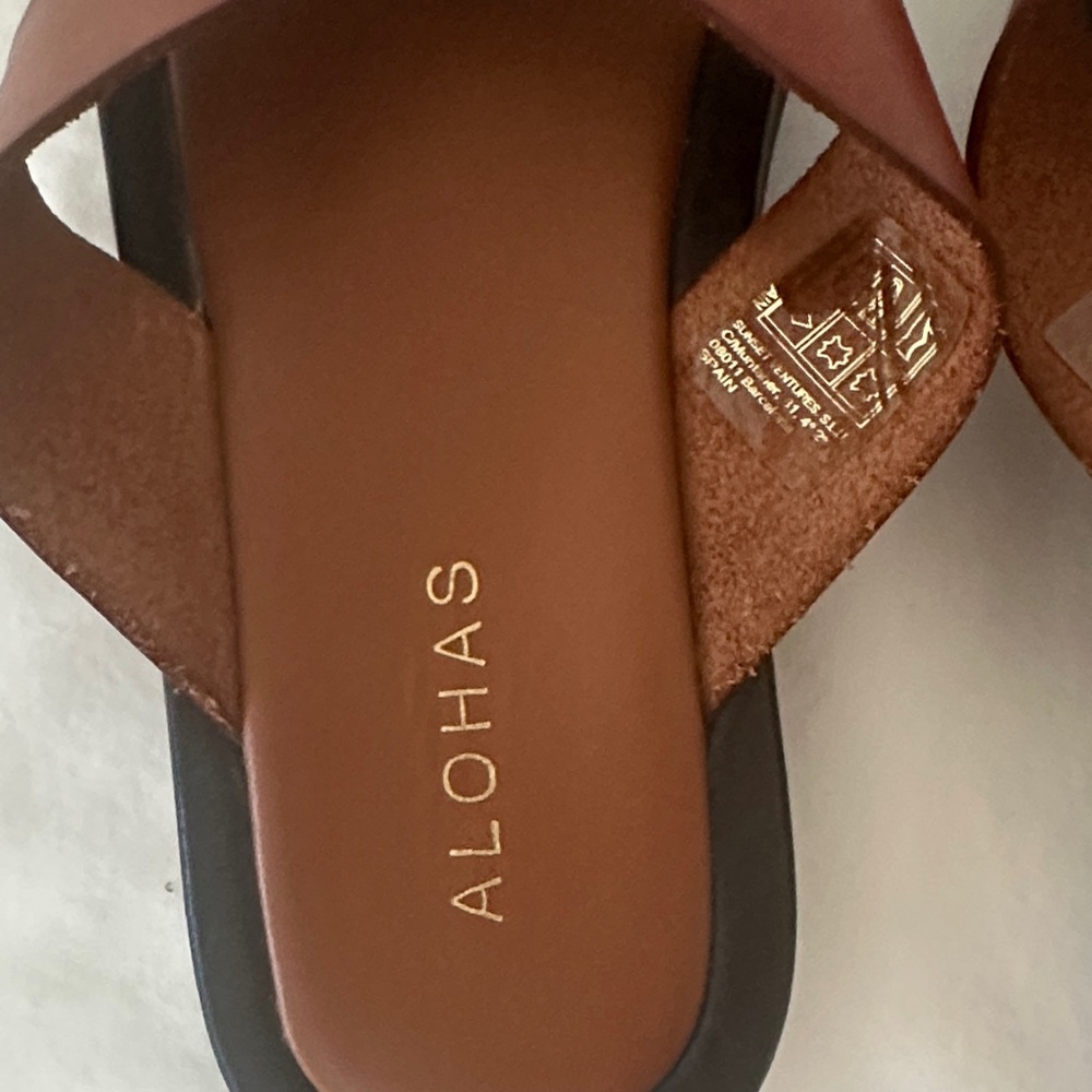 ALOHAS Tan/Brown Leather Thong Sandals with Black Trim - Picture 2 of 5